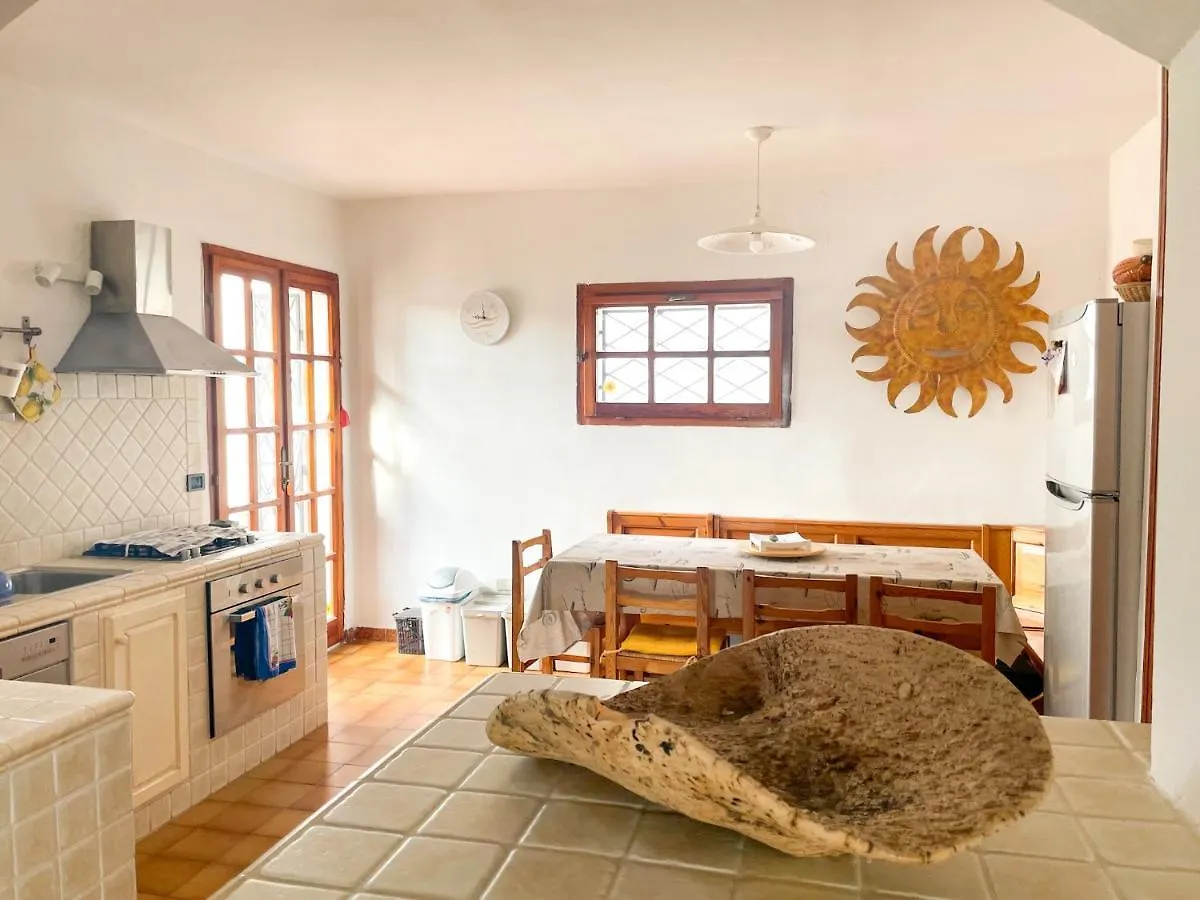 Tipica Villa Gallurese In Costa Smeralda Cugnana